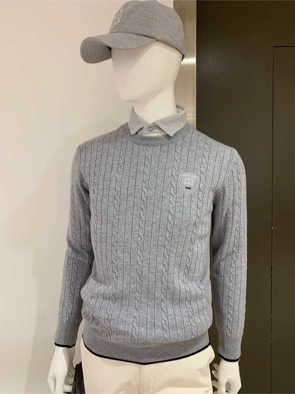 23区GOLF 松屋スタッフ コーディネート画像