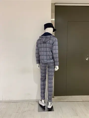 23区GOLF 松屋スタッフ コーディネート画像