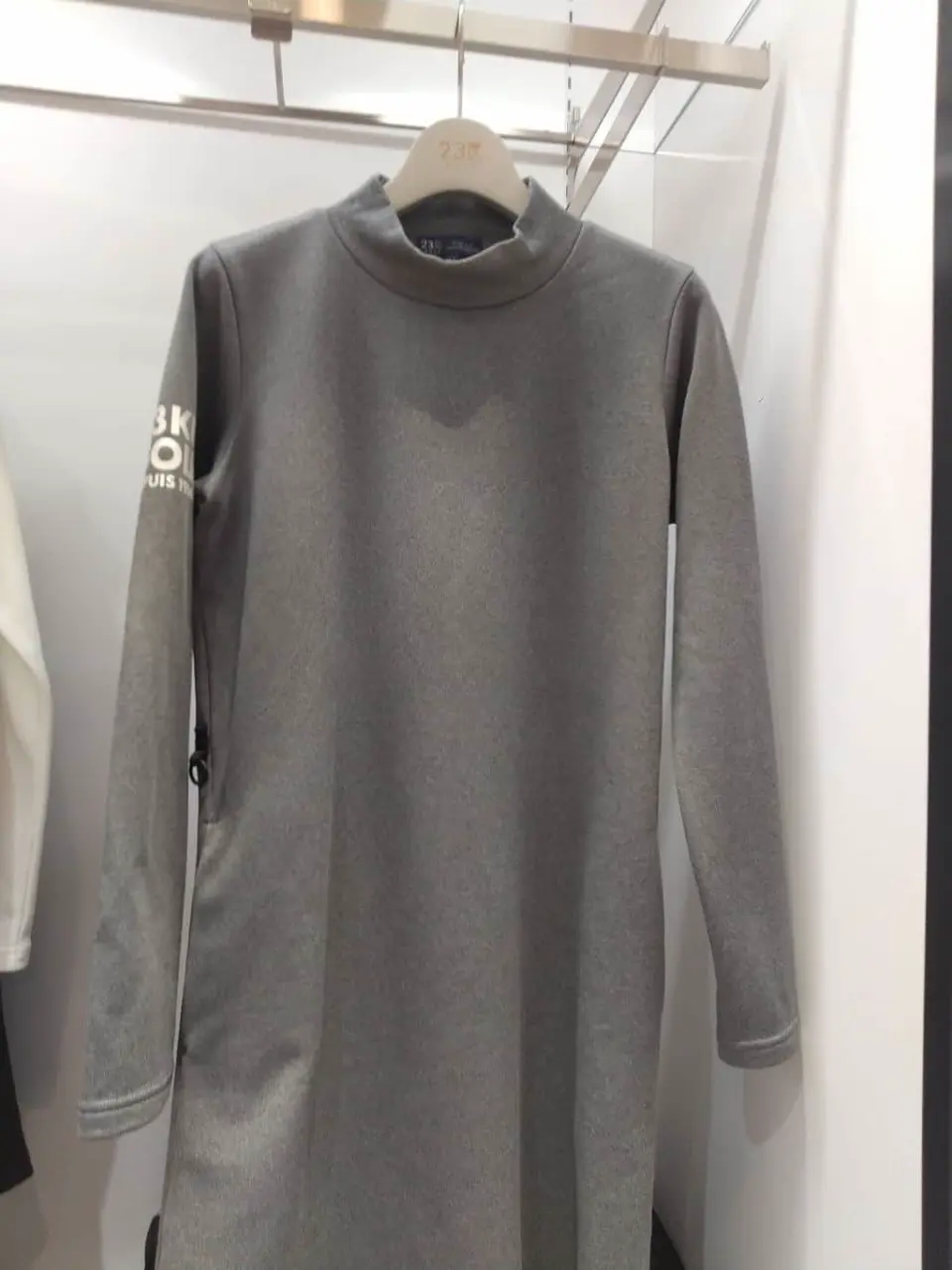 23区GOLF スタッフ コーディネート画像