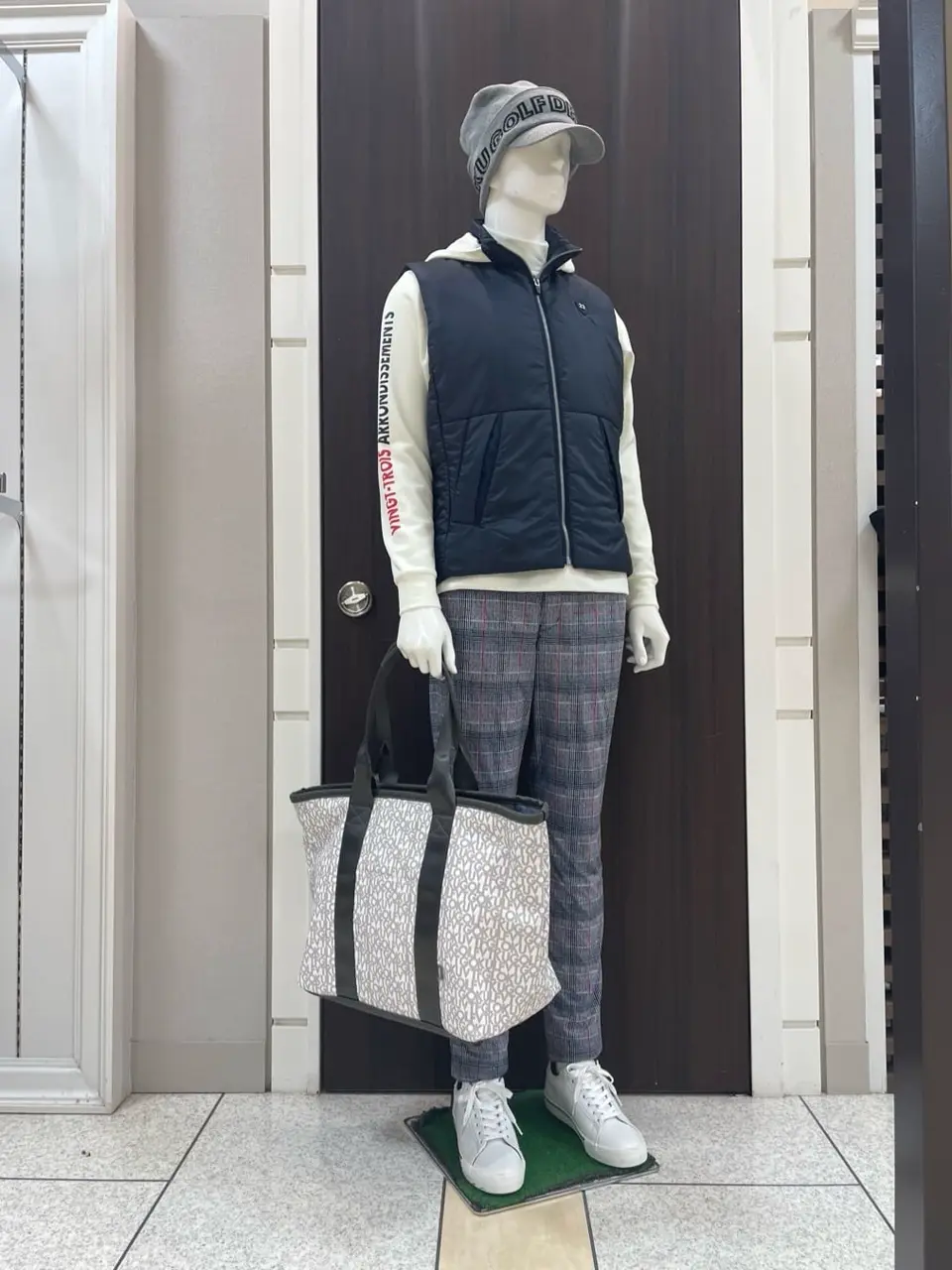 23区GOLF 松山 コーディネート画像