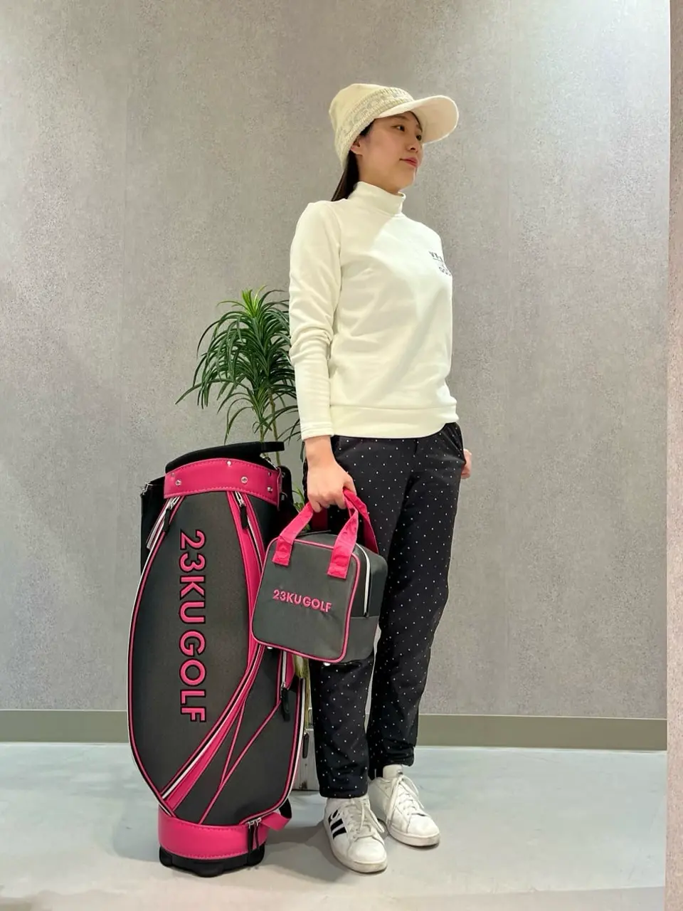 23区GOLF 松尾 コーディネート画像