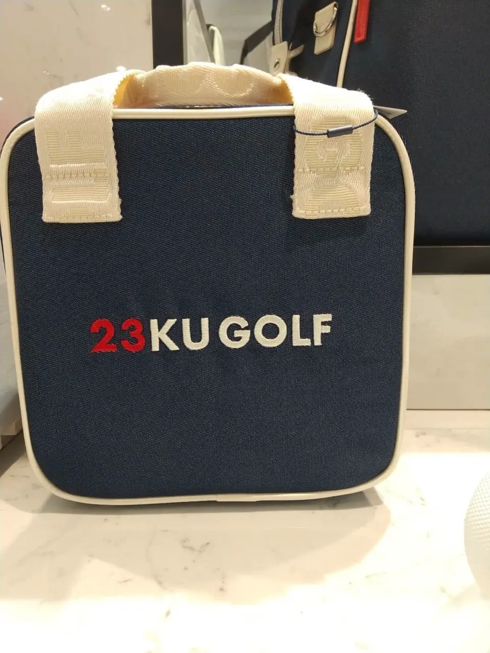 23区GOLF スタッフ コーディネート画像