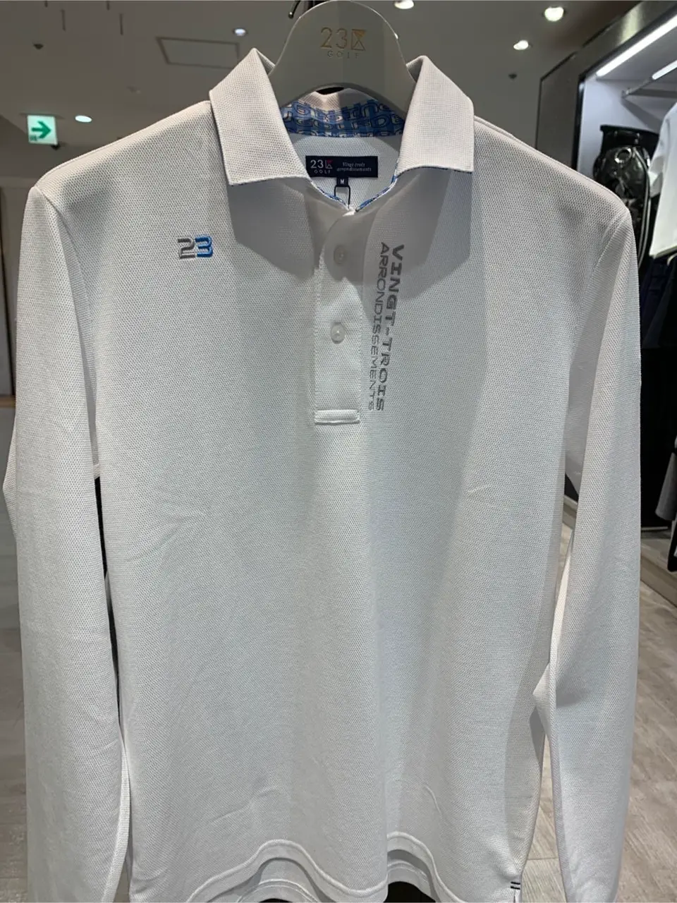 23区GOLF 松屋スタッフ コーディネート画像