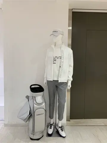 23区GOLF 松屋スタッフ コーディネート画像