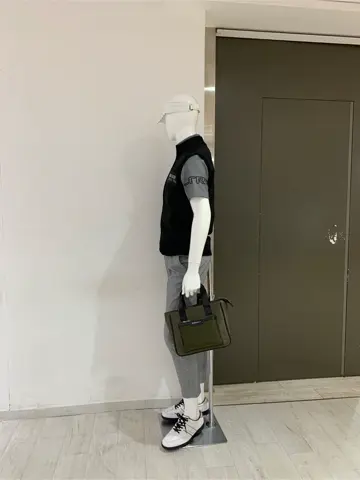 23区GOLF 松屋スタッフ コーディネート画像