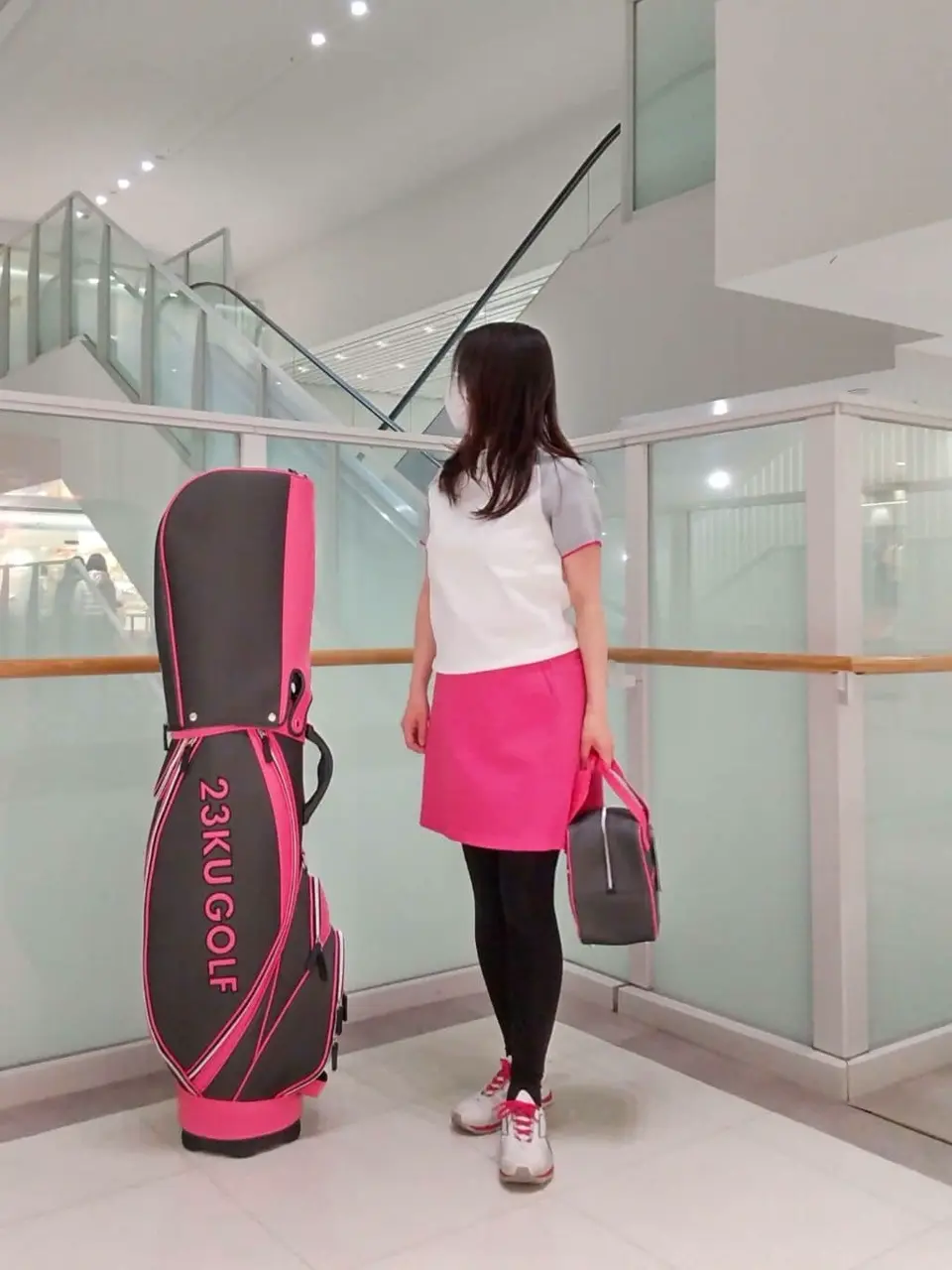 23区GOLF スタッフ コーディネート画像