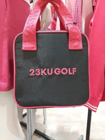 23区GOLF スタッフ コーディネート画像