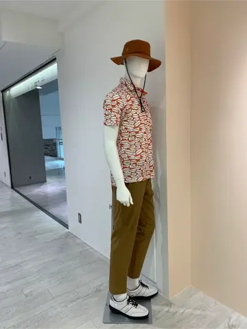 23区GOLF 松屋スタッフ コーディネート画像