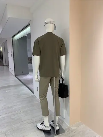 23区GOLF 松屋スタッフ コーディネート画像