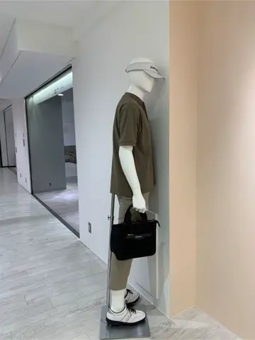 23区GOLF 松屋スタッフ コーディネート画像