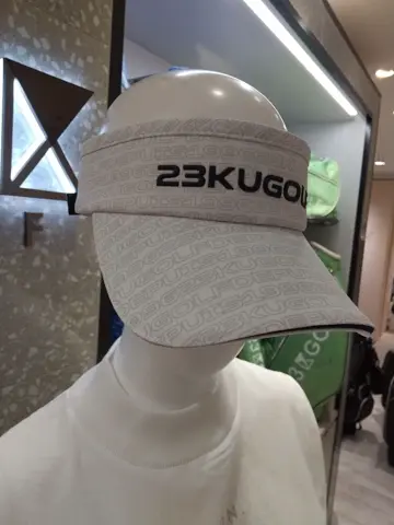 23区GOLF スタッフ コーディネート画像