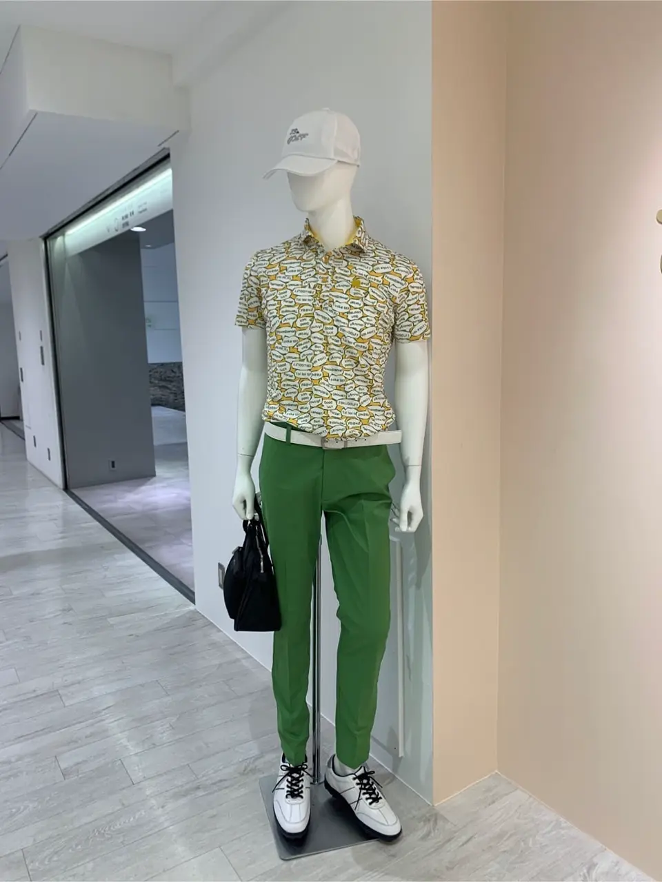 23区GOLF 松屋スタッフ コーディネート画像