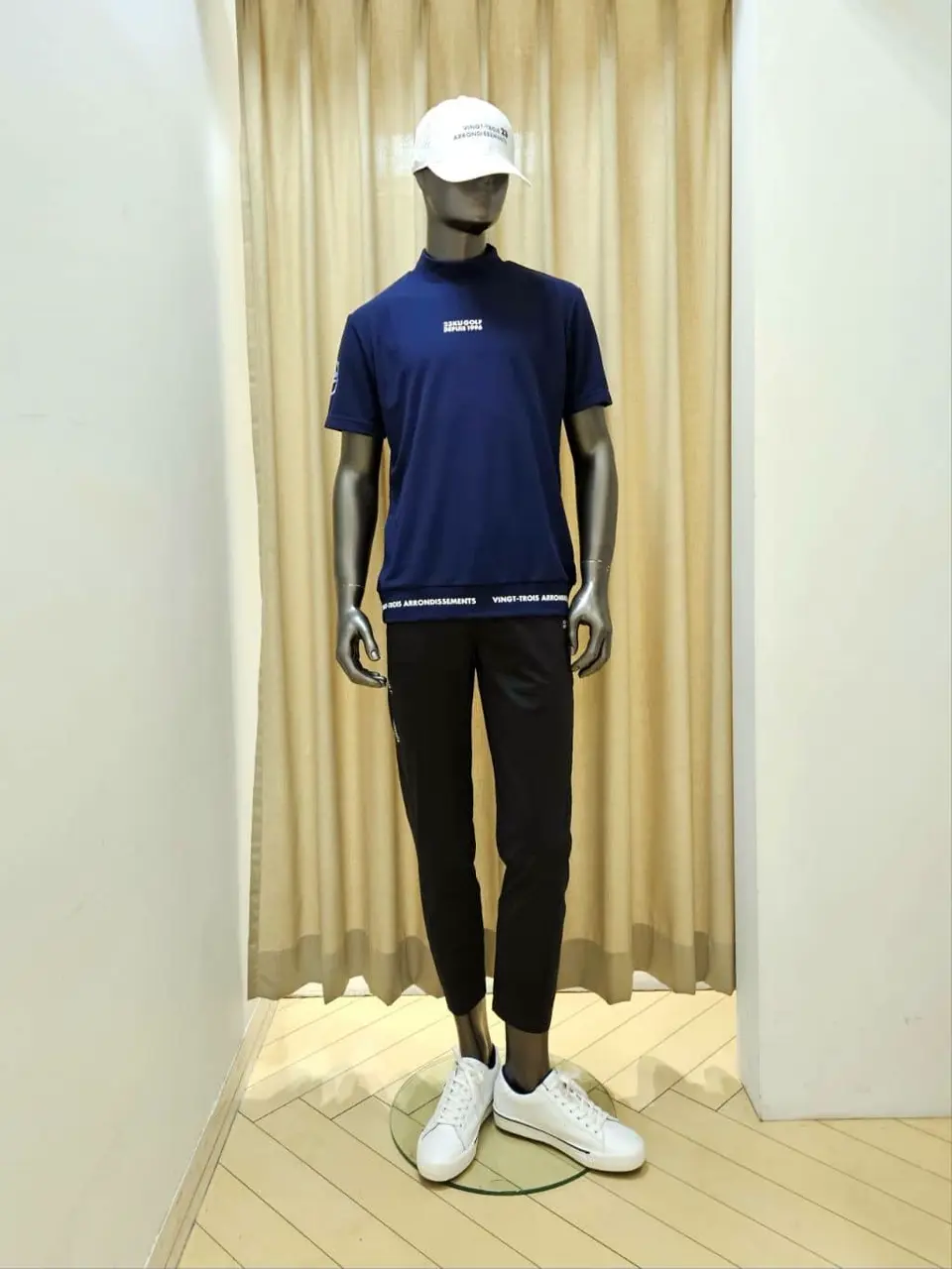 23区GOLF 堀江 コーディネート画像