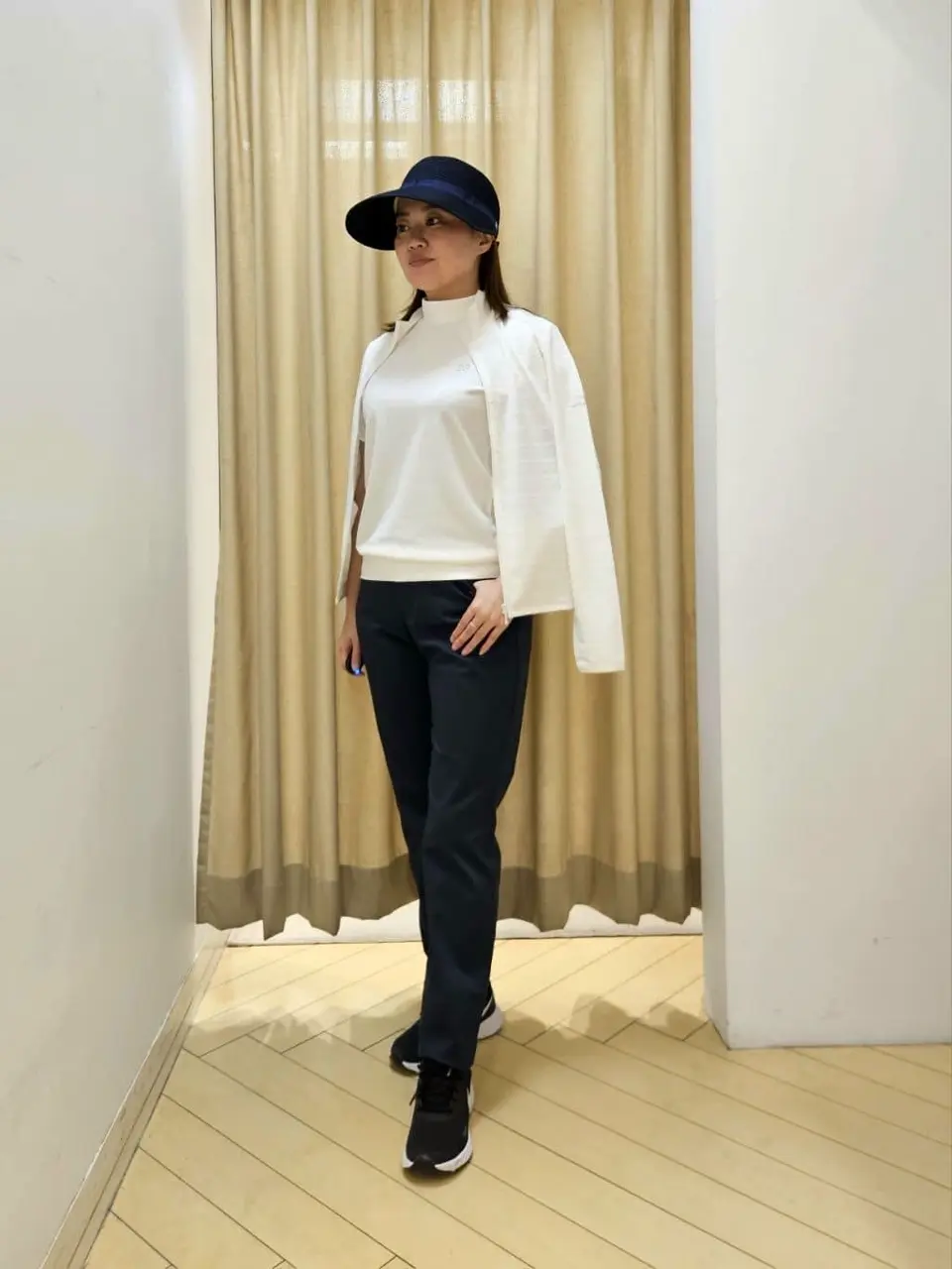 23区GOLF 堀江 コーディネート画像