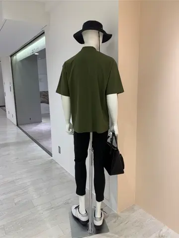 23区GOLF 松屋スタッフ コーディネート画像