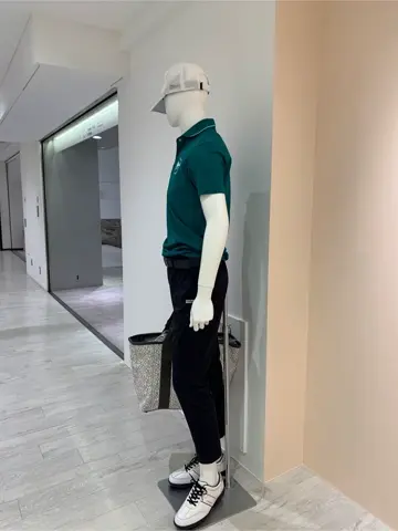 23区GOLF 松屋スタッフ コーディネート画像