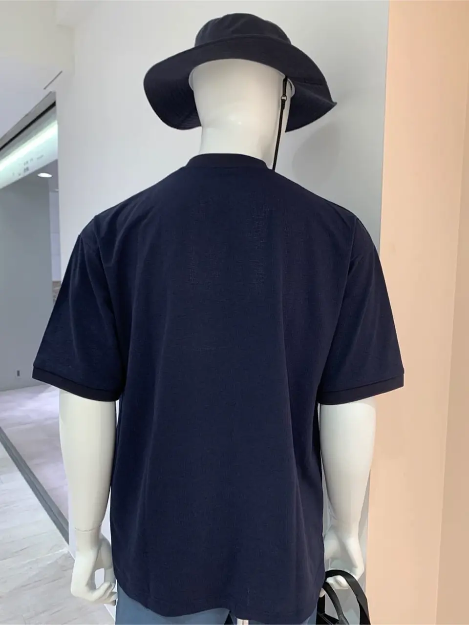 23区GOLF 松屋スタッフ コーディネート画像