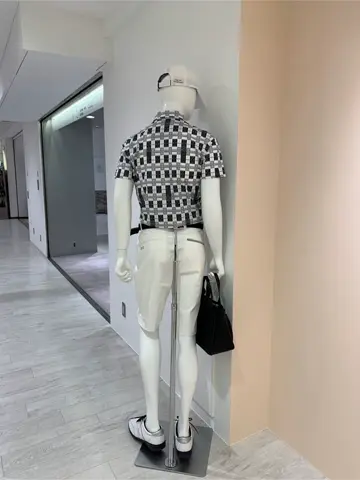 23区GOLF 松屋スタッフ コーディネート画像