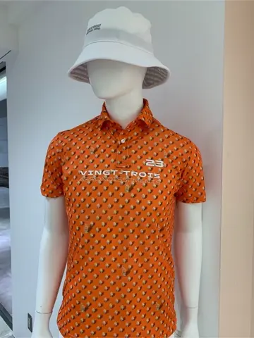 23区GOLF 松屋スタッフ コーディネート画像