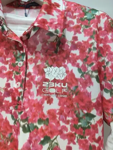 23区GOLF スタッフ コーディネート画像