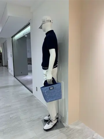 23区GOLF 松屋スタッフ コーディネート画像