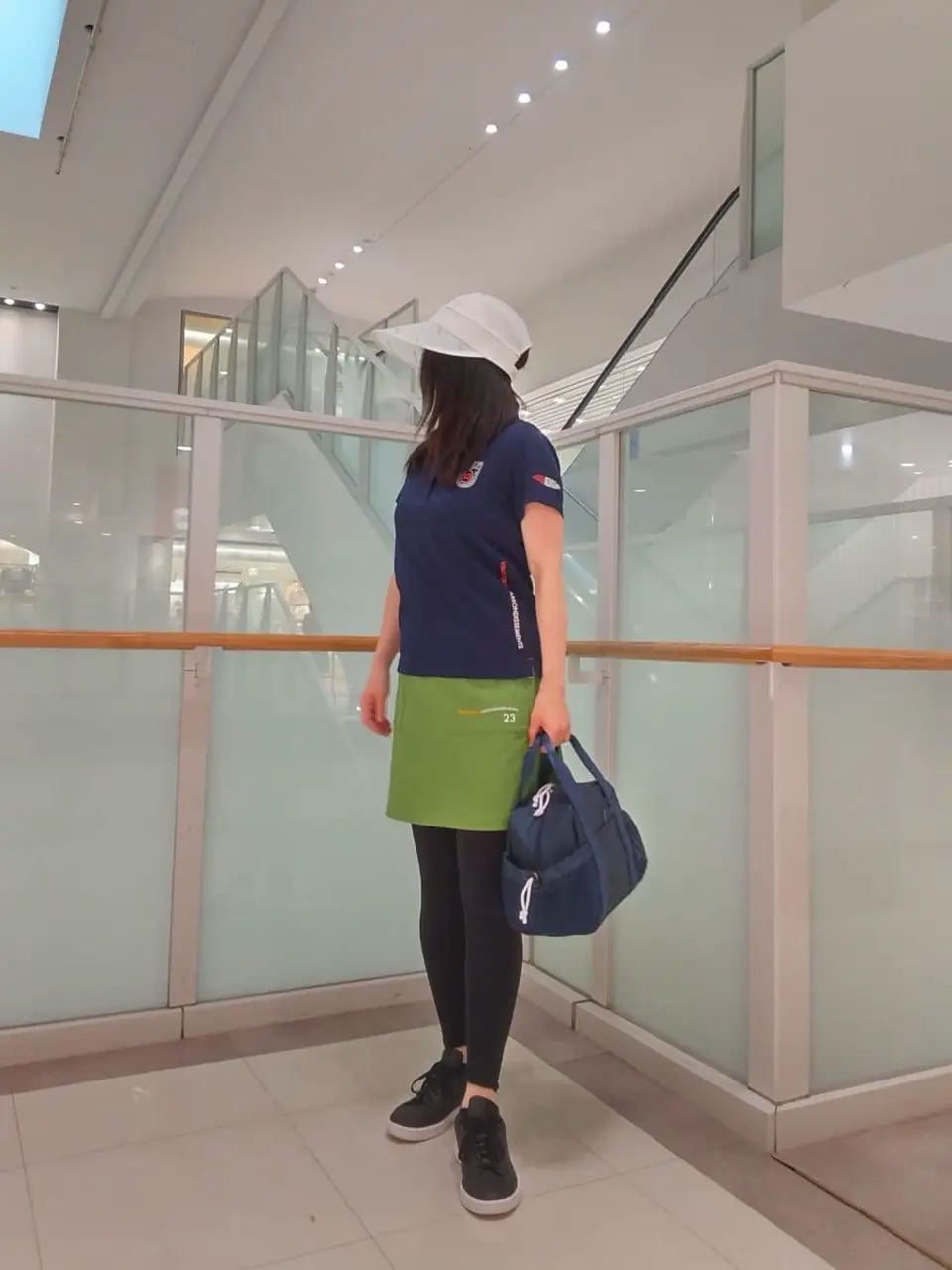 23区GOLF スタッフ コーディネート画像