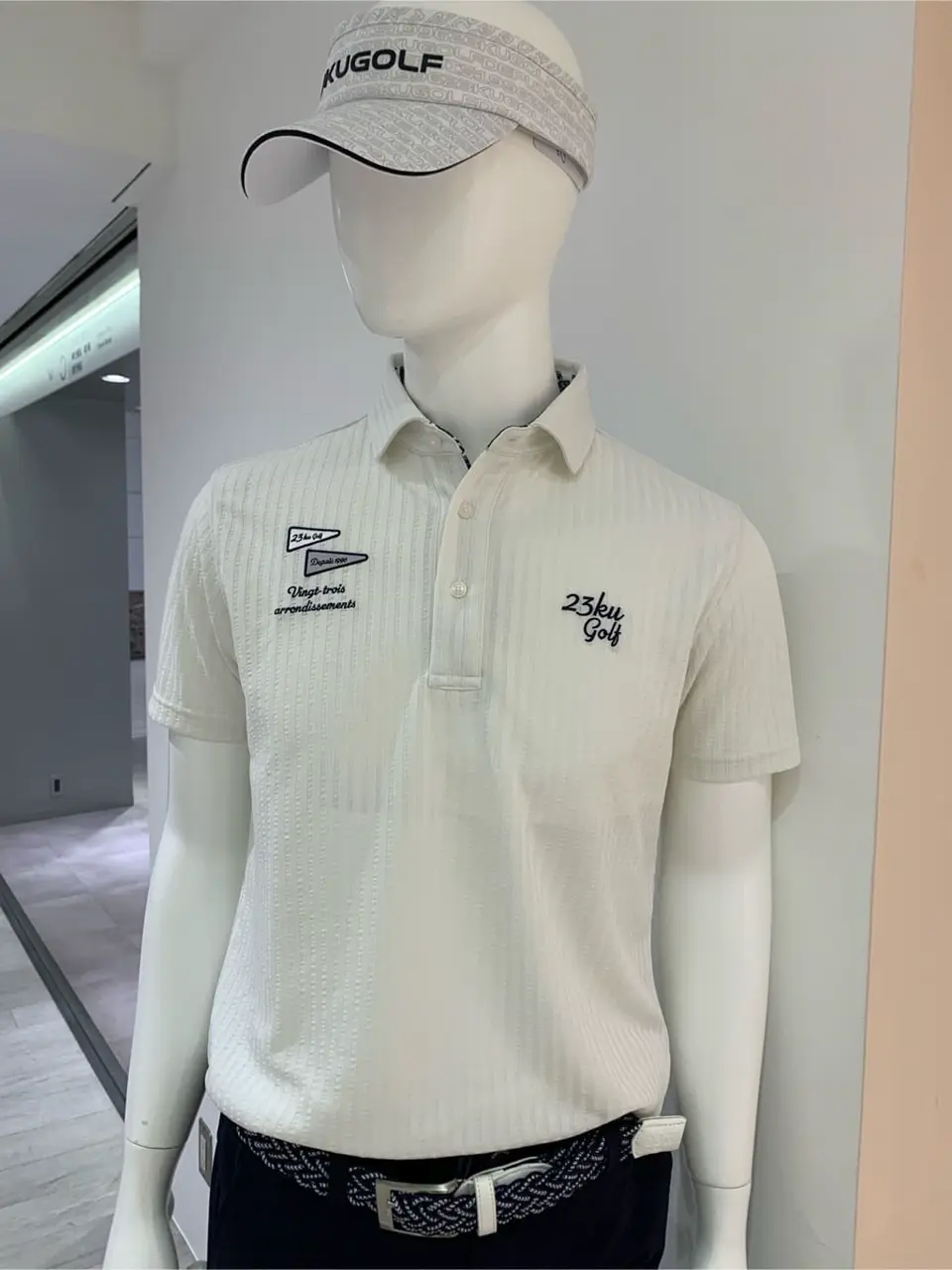 23区GOLF 松屋スタッフ コーディネート画像