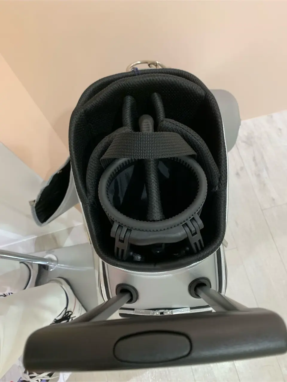 23区GOLF 松屋スタッフ コーディネート画像