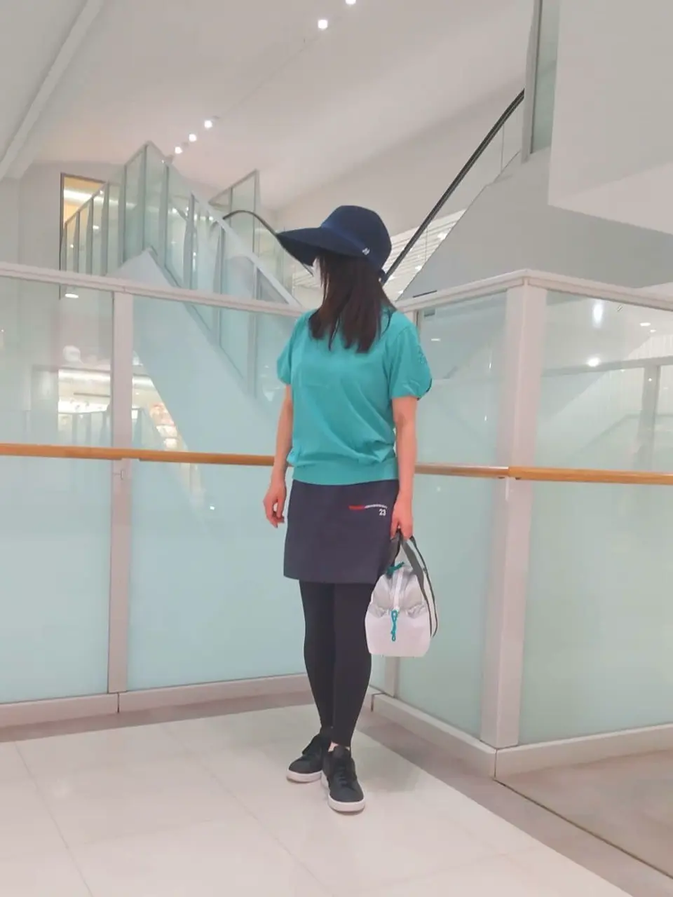 23区GOLF スタッフ コーディネート画像