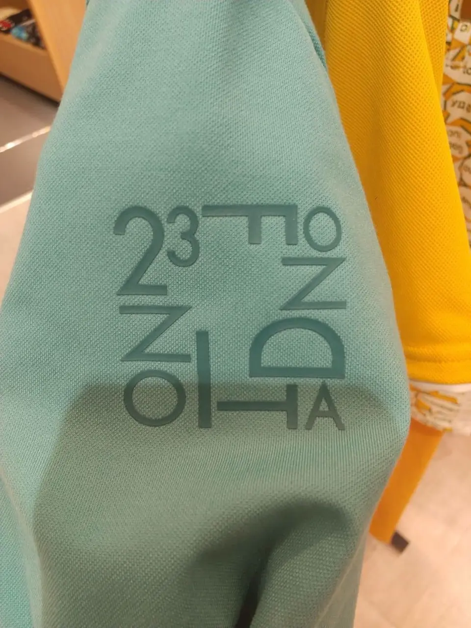 23区GOLF スタッフ コーディネート画像