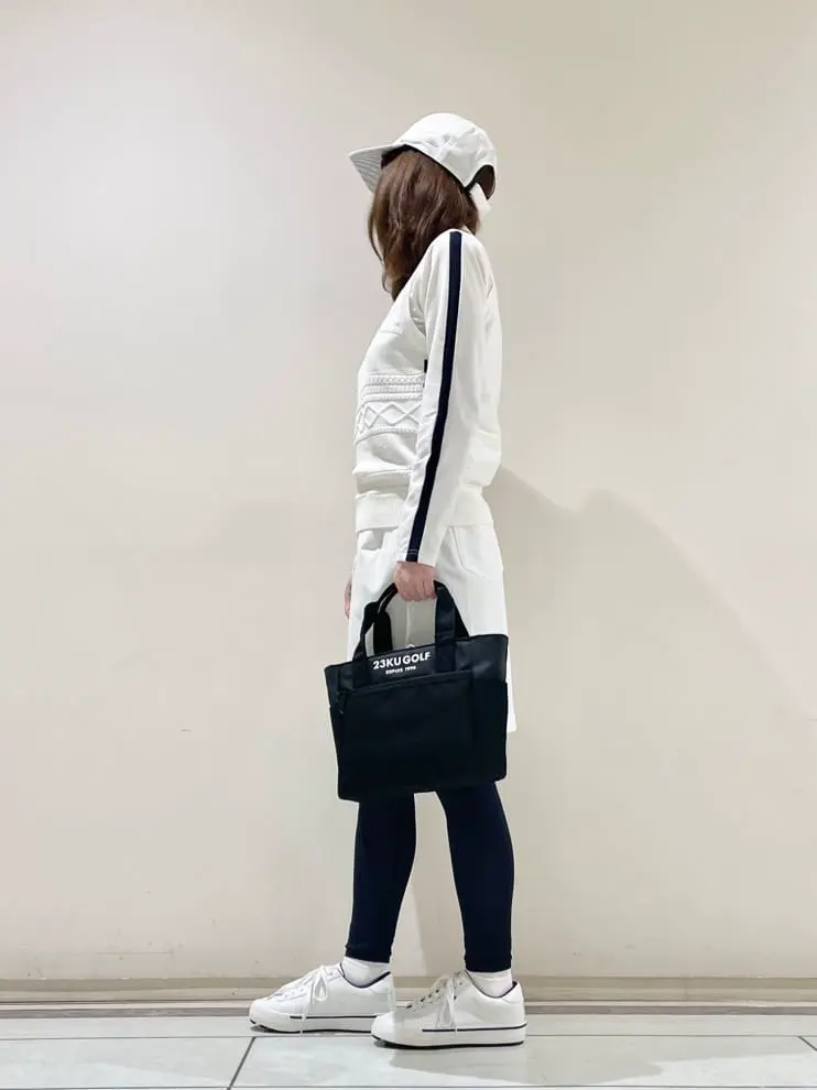 23区GOLF 松山 コーディネート画像