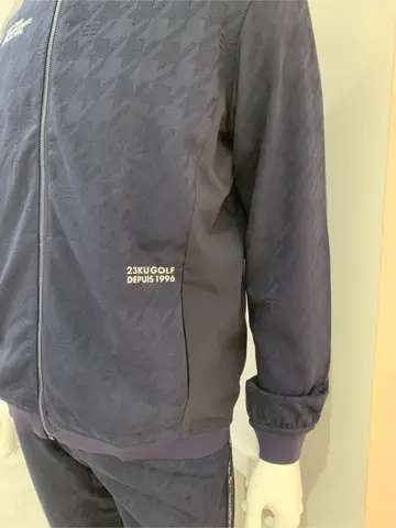 23区GOLF 松屋スタッフ コーディネート画像