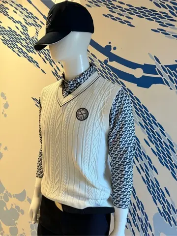 23区GOLF 南 コーディネート画像