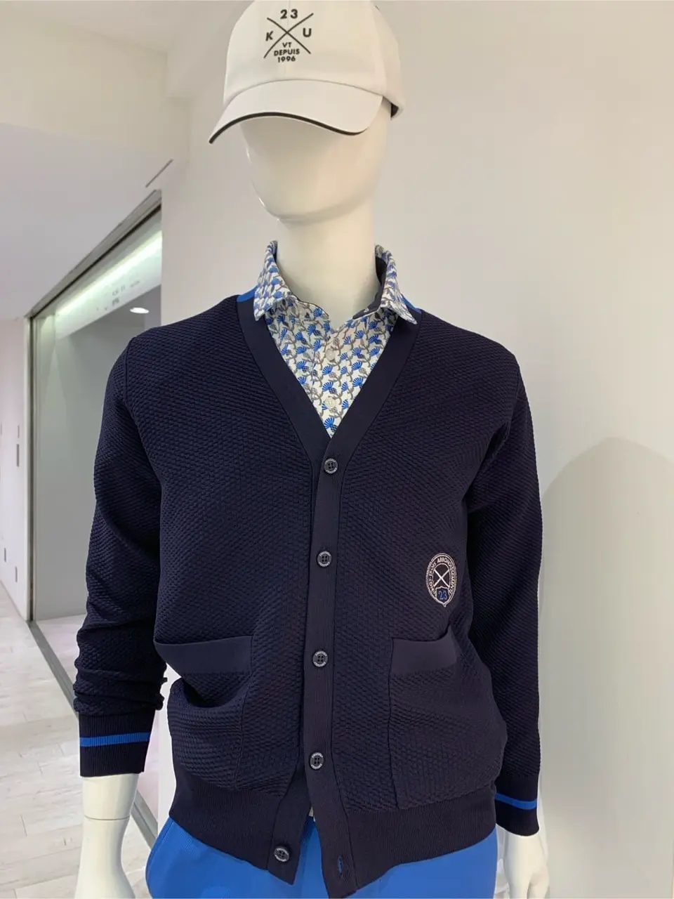 23区GOLF 松屋スタッフ コーディネート画像