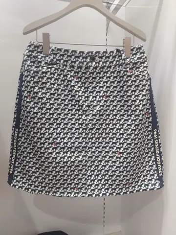 23区GOLF スタッフ コーディネート画像