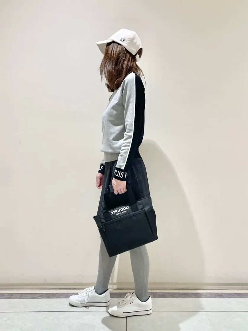 23区GOLF 松山 コーディネート画像