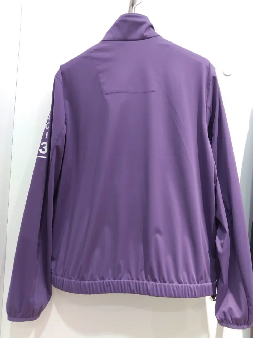 23区GOLF スタッフ コーディネート画像