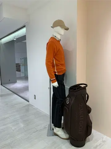 23区GOLF 松屋スタッフ コーディネート画像