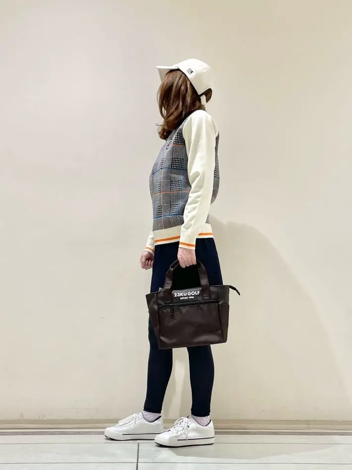 23区GOLF 松山 コーディネート画像