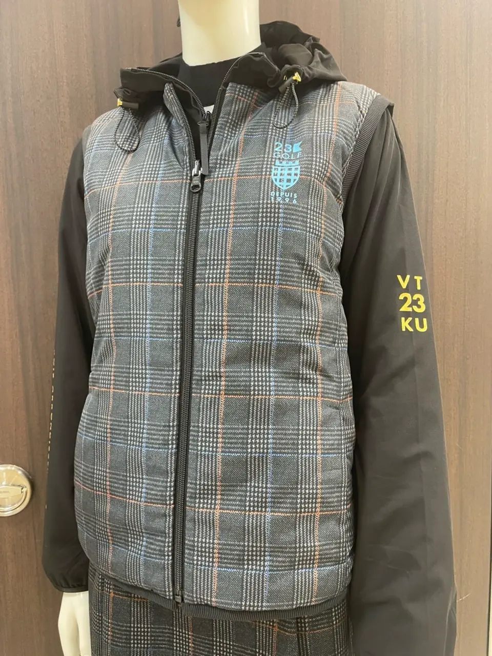 23区GOLF 藤田 コーディネート画像