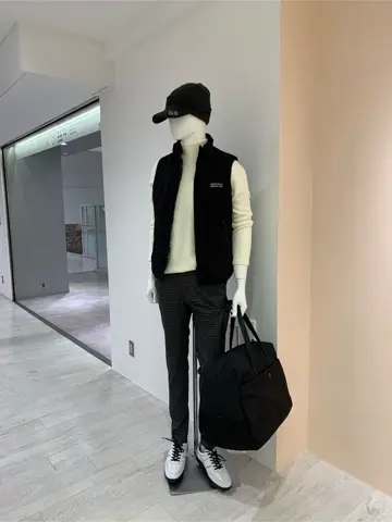 23区GOLF 松屋スタッフ コーディネート画像