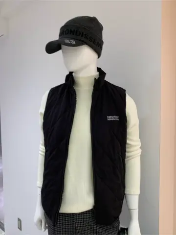 23区GOLF 松屋スタッフ コーディネート画像