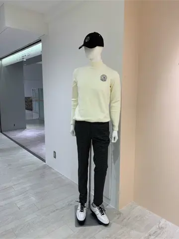 23区GOLF 松屋スタッフ コーディネート画像