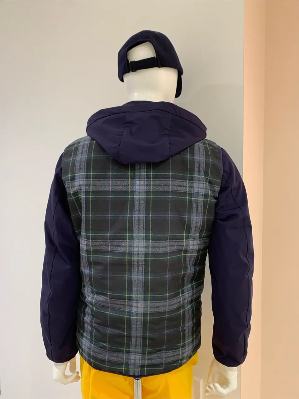 23区GOLF 松屋スタッフ コーディネート画像