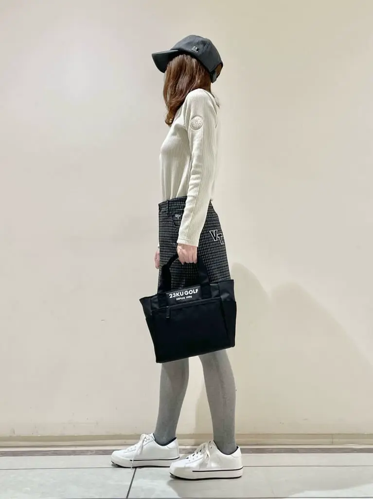 23区GOLF 松山 コーディネート画像