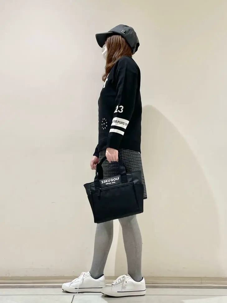 23区GOLF 松山 コーディネート画像