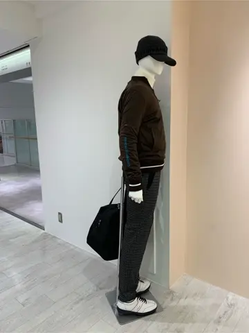 23区GOLF 松屋スタッフ コーディネート画像