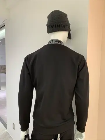 23区GOLF 松屋スタッフ コーディネート画像