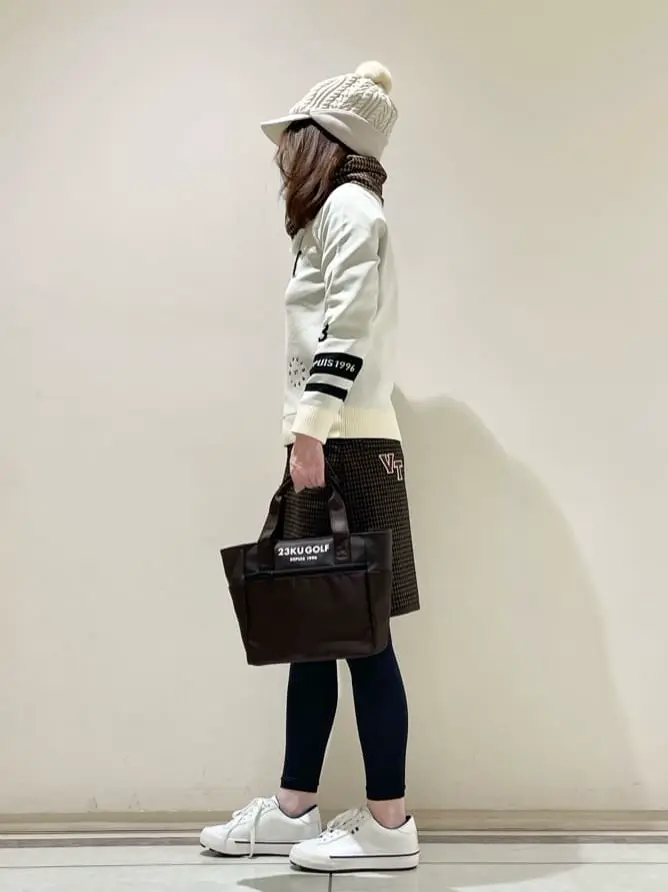 23区GOLF 松山 コーディネート画像