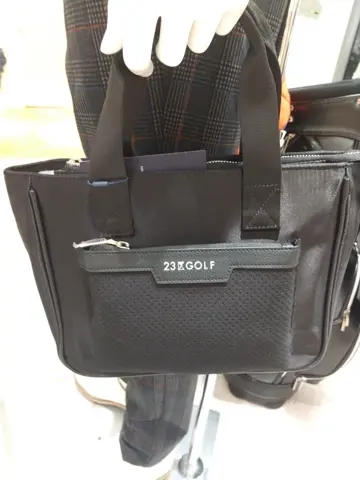 23区GOLF スタッフ コーディネート画像